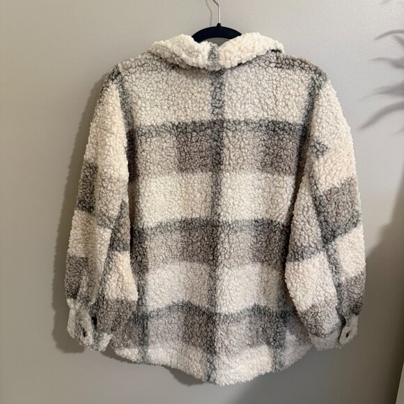 Perch by Blu Pepper Teddy Plaid Shirt Jacket - Picture 8 of 9